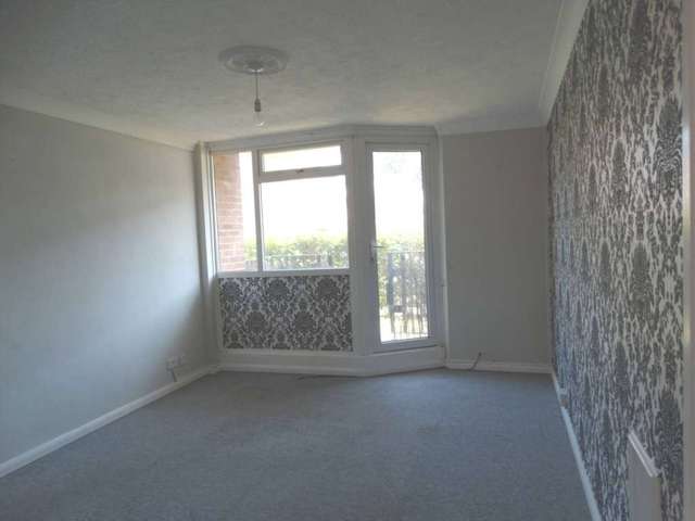  Image of 1 bedroom Flat to rent in Bourne Street Eastbourne BN21 at Bourne Street  Eastbourne, BN21 3SH