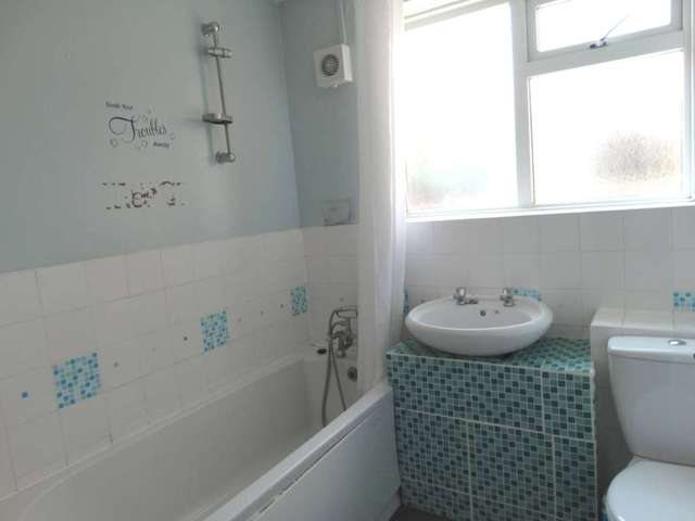  Image of 1 bedroom Flat to rent in Bourne Street Eastbourne BN21 at Bourne Street  Eastbourne, BN21 3SH