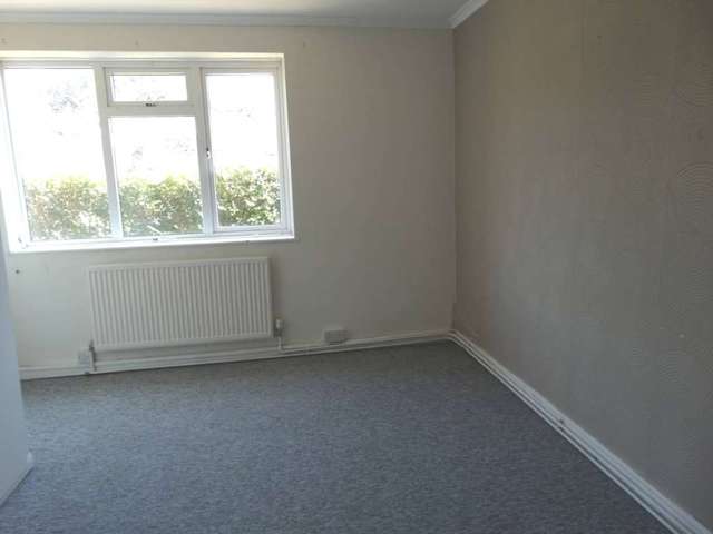  Image of 1 bedroom Flat to rent in Bourne Street Eastbourne BN21 at Bourne Street  Eastbourne, BN21 3SH