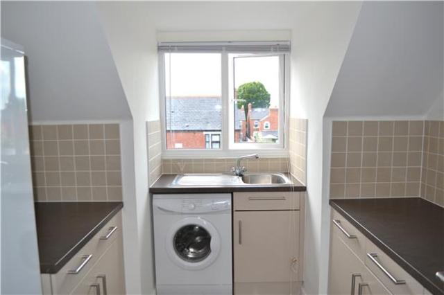  Image of 1 bedroom Flat to rent in Bloomfield Terrace Linden Gloucester GL1 at 3 Bloomfield Terrace  Gloucester, GL1 5QS