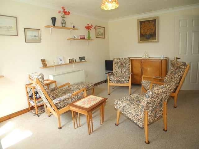  Image of 2 bedroom Ground Flat for sale in Temperance Place Blyburgate Beccles NR34 at Blyburgate  Beccles, NR34 9TH