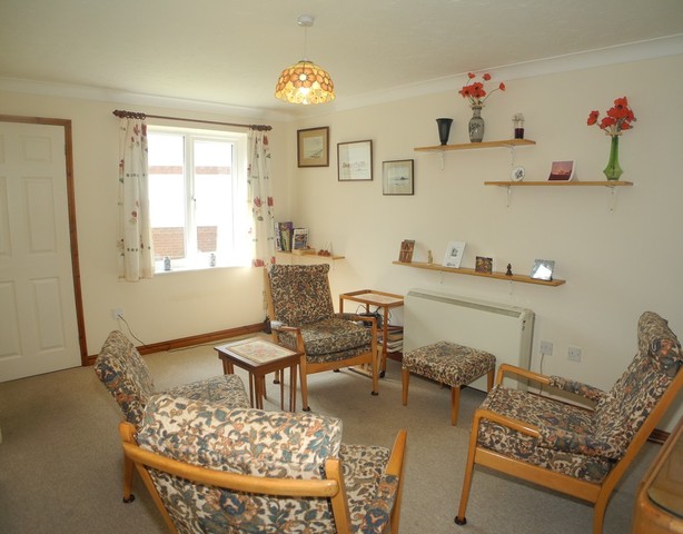  Image of 2 bedroom Ground Flat for sale in Temperance Place Blyburgate Beccles NR34 at Blyburgate  Beccles, NR34 9TH