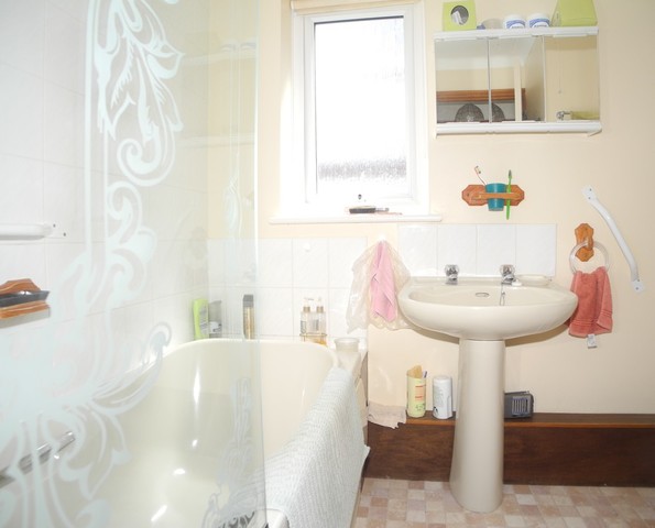  Image of 2 bedroom Ground Flat for sale in Temperance Place Blyburgate Beccles NR34 at Blyburgate  Beccles, NR34 9TH