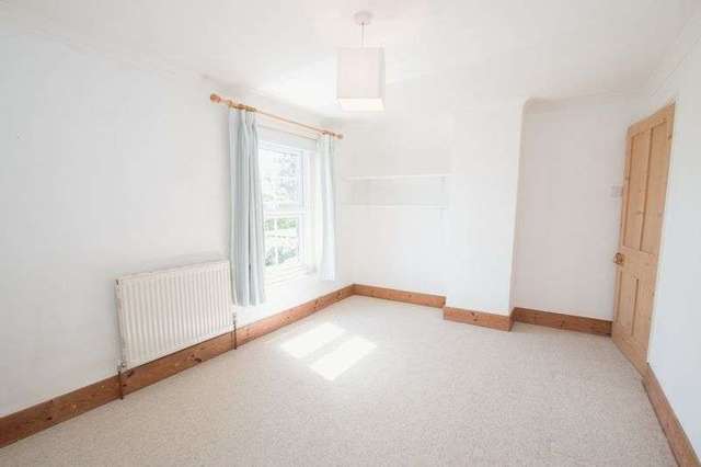  Image of 2 bedroom Terraced house to rent in Bognor Road Chichester PO19 at Bognor Road  Chichester, PO19 7TH