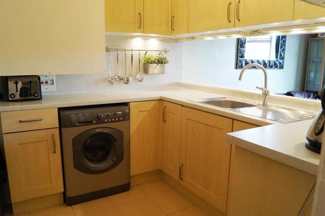  Image of 2 bedroom Flat for sale in Brent Lea Brentford TW8 at Brentford Middlesex Brentford, TW8 8HY