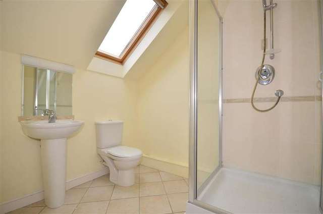  Image of 3 bedroom Flat for sale in Britannia Way East Cowes PO32 at East Cowes Isle of Wight East Cowes, PO32 6UB