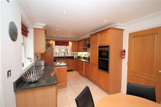  Image of 3 bedroom Flat for sale in Brockley Hill Stanmore HA7 at Brockley Hill Stanmore Stanmore, HA7 4LN