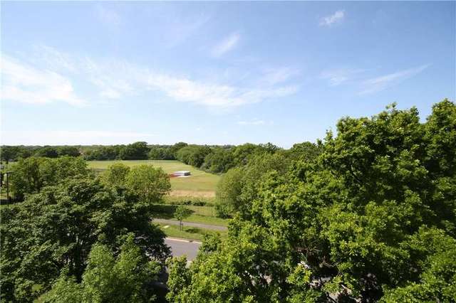  Image of 2 bedroom Flat for sale in Green Lane Edgware HA8 at 201 Green Lane Edgware Edgware, HA8 8YT