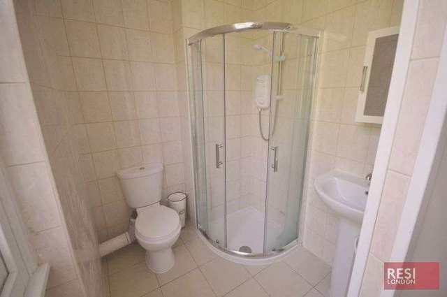  Image of 1 bedroom Flat to rent in Caledonian Road London N1 at Caledonian Road  London, N1 1BA