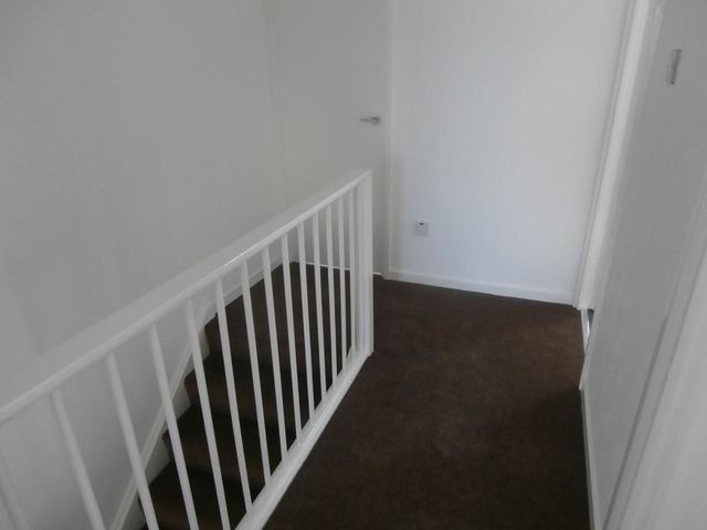  Image of 3 bedroom Flat to rent in Calgary Avenue Livingston EH54 at Livingston West Lothian West Lothian, EH54 6BJ