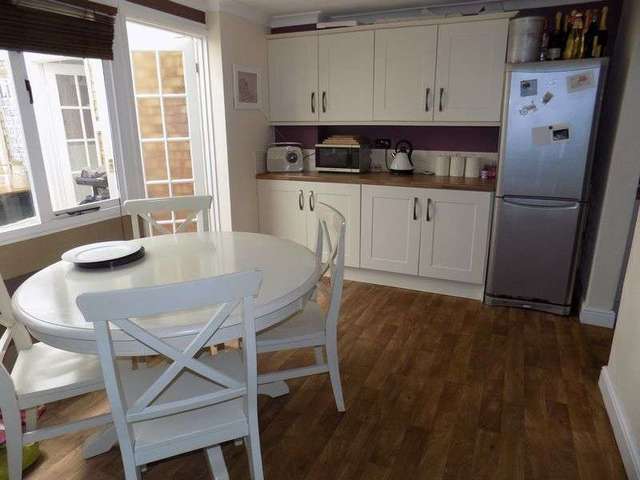  Image of 3 bedroom Property for sale in Cambridge Avenue Gorleston Great Yarmouth NR31 at Cambridge Avenue Gorleston Great Yarmouth, NR31 7EX