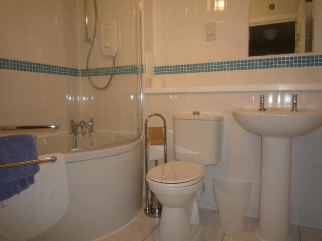  Image of 2 bedroom Flat to rent in Candlemakers Lane Loch Street Aberdeen AB25 at City Centre Aberdeen Aberdeen, AB25 1DF