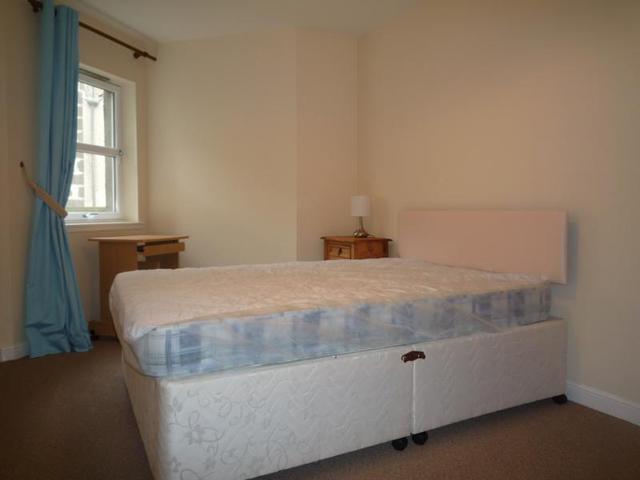  Image of 2 bedroom Flat to rent in Candlemakers Lane Loch Street Aberdeen AB25 at City Centre Aberdeen Aberdeen, AB25 1DF
