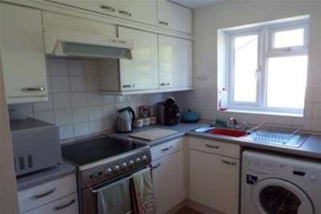  Image of 1 bedroom Terraced house to rent in Canterbury Close Banbury OX16 at Banbury, OX16 4FF