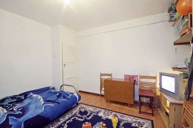  Image of 2 bedroom Flat for sale in Brooke Road London E5 at Brooke Road  London, E5 8AS