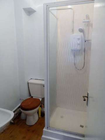  Image of 1 bedroom Flat to rent in Carmarthen Street Llandeilo SA19 at Carmarthen Street  Llandeilo, SA19 6AE