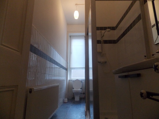  Image of 2 bedroom Flat to rent in Cartvale Road Glasgow G42 at Battlefield Glasgow Glasgow, G42 9RN