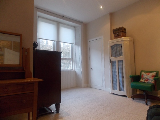  Image of 2 bedroom Flat to rent in Cartvale Road Glasgow G42 at Battlefield Glasgow Glasgow, G42 9RN