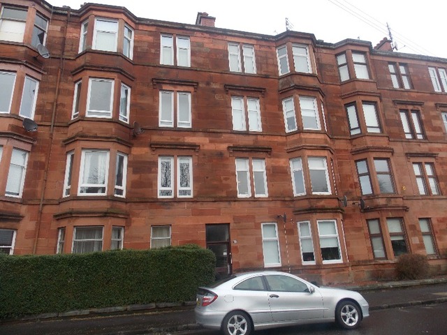  Image of 2 bedroom Flat to rent in Cartvale Road Glasgow G42 at Battlefield Glasgow Glasgow, G42 9RN