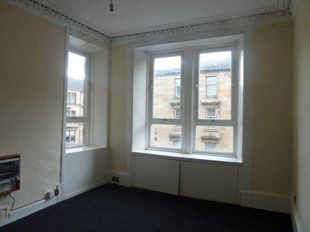  Image of 2 bedroom Flat to rent in Cathcart Road Glasgow G42 at Govanhill Glasgow Glasgow, G42 8SG