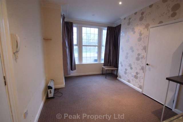  Image of Studio flat to rent in Chancellor Road Southend-on-Sea SS1 at Chancellor Road  Southend On Sea, SS1 2AS