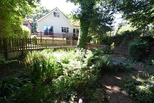  Image of 3 bedroom Detached house for sale in Hursley Road Chandler