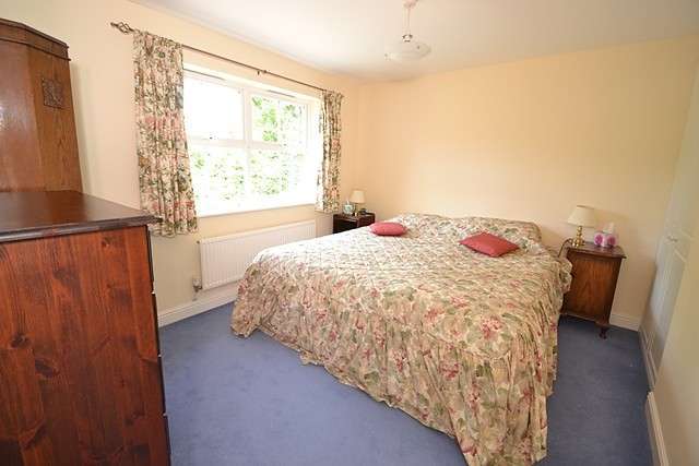  Image of 4 bedroom Detached house for sale in Cuckoo Bushes Lane Chandler