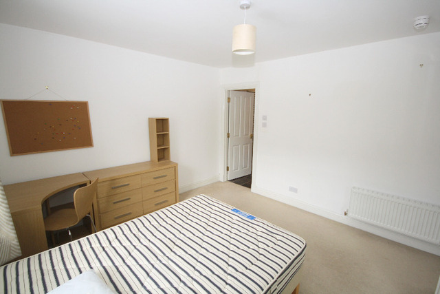  Image of 4 bedroom Town House to rent in Chandlers Lane Dundee DD1 at City Centre Dundee Dundee, DD1 3DH