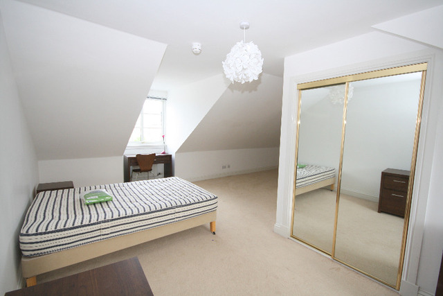  Image of 4 bedroom Town House to rent in Chandlers Lane Dundee DD1 at City Centre Dundee Dundee, DD1 3DH