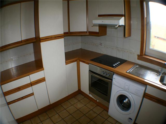  Image of 2 bedroom Flat to rent in Charleston Drive Dundee DD2 at Charleston Dundee Dundee, DD2 4AB