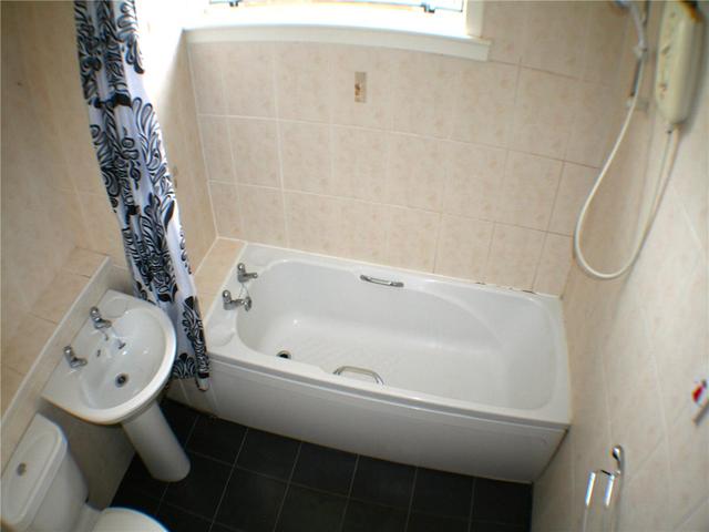  Image of 2 bedroom Flat to rent in Charleston Drive Dundee DD2 at Charleston Dundee Dundee, DD2 4AB