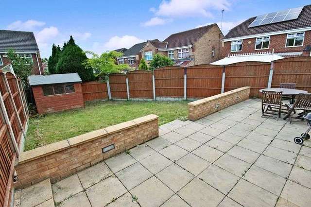  Image of 4 bedroom Detached house for sale in Chatsworth Avenue Pontefract WF8 at Chatsworth Avenue  Pontefract, WF8 2UP