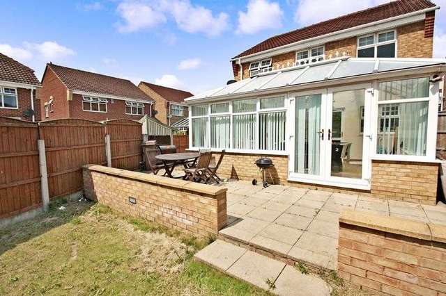  Image of 4 bedroom Detached house for sale in Chatsworth Avenue Pontefract WF8 at Chatsworth Avenue  Pontefract, WF8 2UP