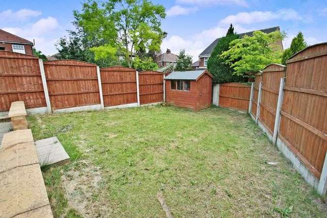  Image of 4 bedroom Detached house for sale in Chatsworth Avenue Pontefract WF8 at Chatsworth Avenue  Pontefract, WF8 2UP