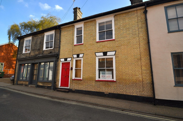  Image of 2 bedroom Terraced house to rent in Chediston Street Halesworth IP19 at Chediston Street  Halesworth, IP19 8BE
