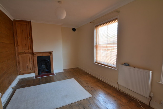  Image of 2 bedroom Terraced house to rent in Chediston Street Halesworth IP19 at Chediston Street  Halesworth, IP19 8BE