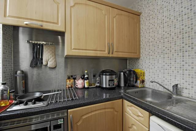  Image of Studio flat to rent in Chelsea Cloisters Sloane Avenue London SW3 at Chelsea Cloisters  Sloane Avenue, SW3 3DW
