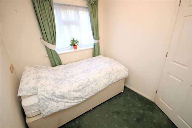  Image of 2 bedroom Flat for sale in Green Lane Stanmore HA7 at Green Lane Stanmore Stanmore, HA7 3AA
