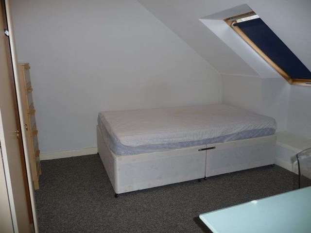  Image of 1 bedroom Flat to rent in Chillingham Road Heaton Newcastle upon Tyne NE6 at Chillingham Road Heaton Newcastle Upon Tyne, NE6 5SB