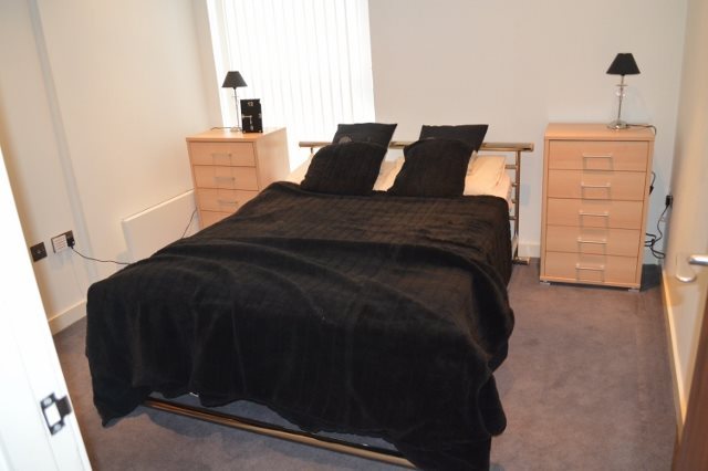  Image of 1 bedroom Flat to rent in The Quays Salford M50 at 94 The Quays Salford Salford, M50 3TZ