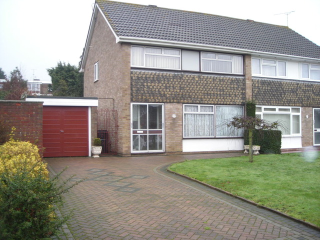  Image of 3 bedroom Detached house to rent in Claremont Road Maidstone ME14 at Vinters Park  Maidstone, ME14 5LZ