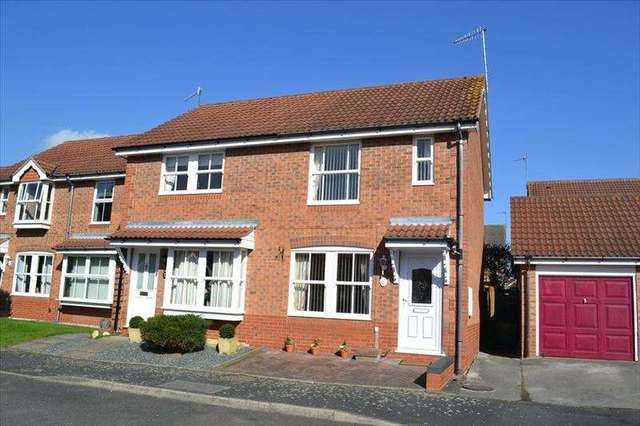  Image of 2 bedroom Terraced house to rent in Clayton Drive Bromsgrove B60 at Clayton Drive  Bromsgrove, B60 3SF
