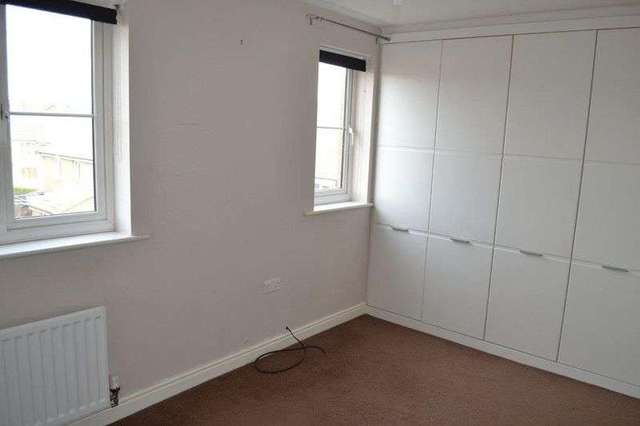  Image of 4 bedroom Semi-Detached house to rent in Clipson Crest Barton-upon-Humber DN18 at Clipson Crest  Barton-Upon-Humber, DN18 5GW