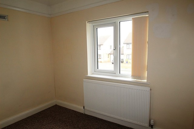  Image of 3 bedroom Detached house to rent in Coldhams Lane Cherry Hinton Cambridge CB1 at Cambridge, CB1 3JR