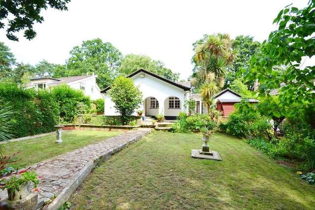  Image of 2 bedroom Detached house to rent in Haslop Road Wimborne BH21 at Haslop Road  Wimborne, BH21 2SG