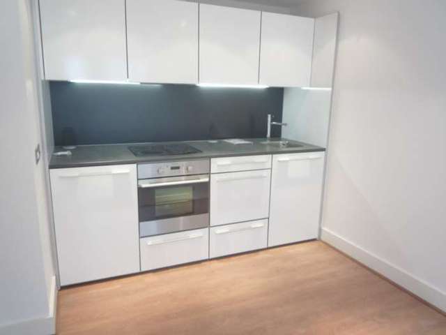  Image of 1 bedroom Apartment to rent in College Street Ipswich IP4 at College Street  Ipswich, IP4 1FW