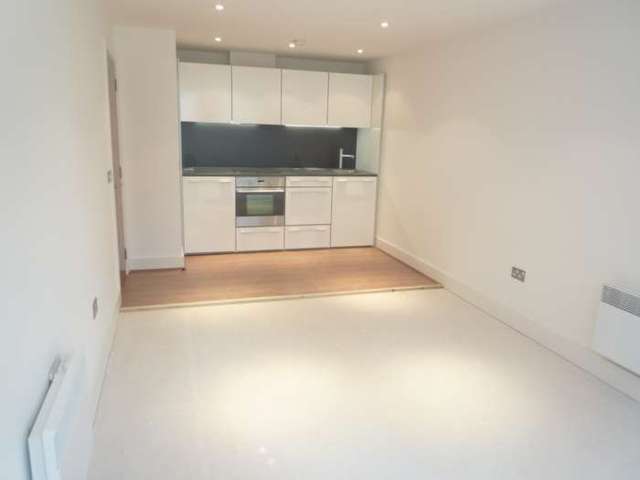  Image of 1 bedroom Apartment to rent in College Street Ipswich IP4 at College Street  Ipswich, IP4 1FW