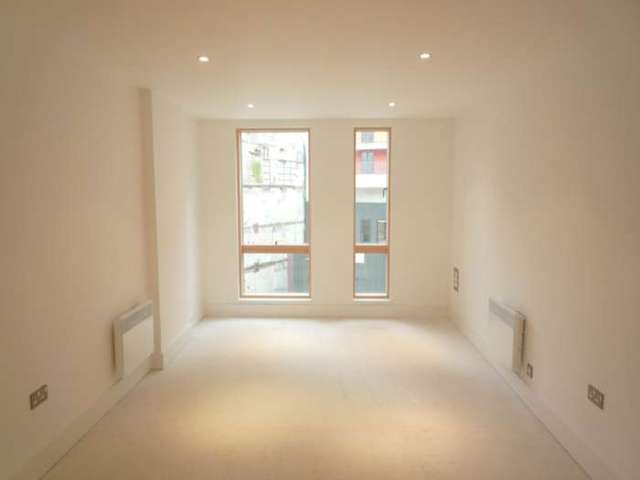  Image of 1 bedroom Apartment to rent in College Street Ipswich IP4 at College Street  Ipswich, IP4 1FW