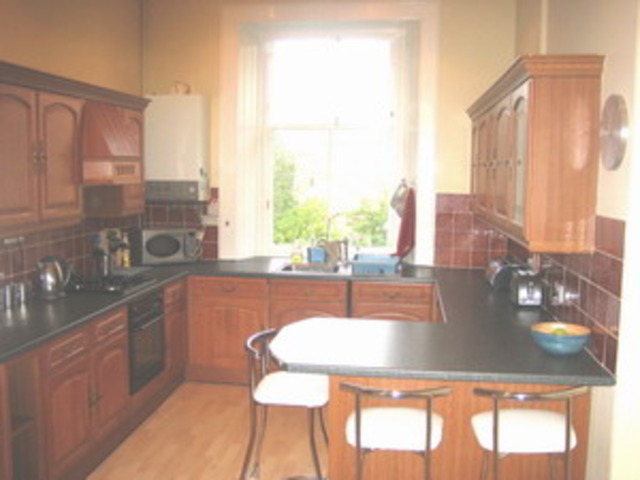  Image of 2 bedroom Flat to rent in Comiston Road Edinburgh EH10 at Morningside Edinburgh Edinburgh, EH10 6AG