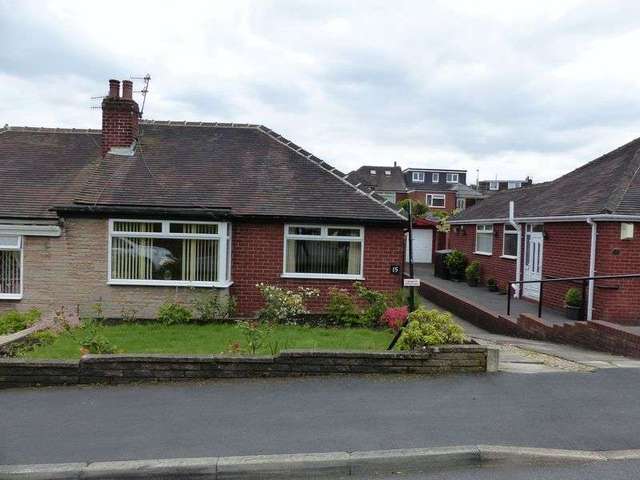  Image of 2 bedroom Detached house for sale in Cotswold Avenue Shaw Oldham OL2 at Cotswold Avenue Shaw Oldham, OL2 7RF